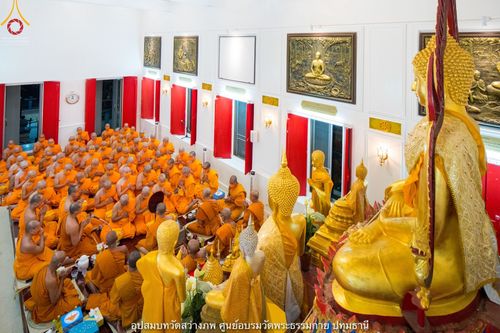 ภาพ No.40471:พิธีตัดปอยผม ปลงผม ขอขมารับผ้าไตรและพิธีบรรพชา ในโครงการอุปสมบท บูชาธรรมมหาปูชนียาจารย์ ประจำปี 2564 ชุดที่ 13