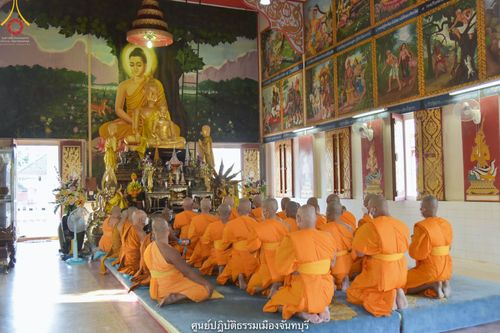 ภาพ No.39828:พิธีตัดปอยผม ปลงผม ขอขมารับผ้าไตรและพิธีบรรพชา ในโครงการอุปสมบท บูชาธรรมมหาปูชนียาจารย์ ประจำปี 2564 ชุดที่ 6