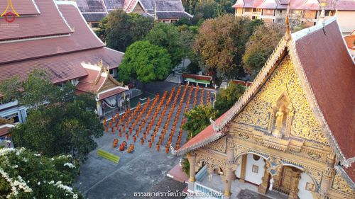 ภาพ No.39982:คณะพระภิกษุ - สามเณร วัดบ้านขุนกว่า ๓๐๐ รูป เดินธรรมยาตราฉลองแชมป์บาลี ๒๕๖๔