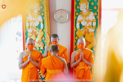 ภาพ No.40387:พิธีตัดปอยผม ปลงผม ขอขมารับผ้าไตรและพิธีบรรพชา ในโครงการอุปสมบท บูชาธรรมมหาปูชนียาจารย์ ประจำปี 2564 ชุดที่ 12