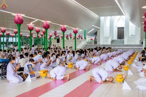 ภาพ No.51038:ประมวลภาพพิธีบรรพชาอุปสมบท โครงการบรรพชาอุปสมบทหมู่ รุ่นวันครูวิชชาธรรมกาย ปีพุทธศักราช 2565