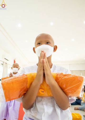 ภาพ No.44868:ประมวลภาพพิธีบรรพชา ในโครงการบรรพชาสามเณรฟื้นฟูพระพุทธศาสนาทั่วไทย ณ ศูนย์อบรมเยาวชนบางปะหัน