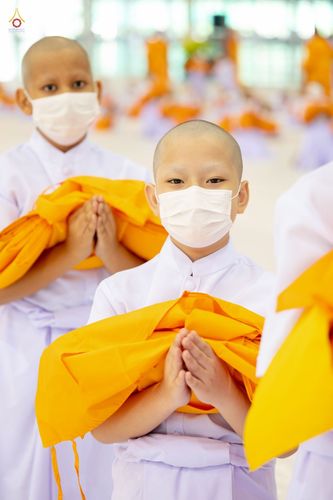 ภาพ No.44356:ประมวลภาพพิธีบรรพชา และพิธีถวายบาตร โครงการบวชภาคฤดูร้อน พ.ศ. 2565