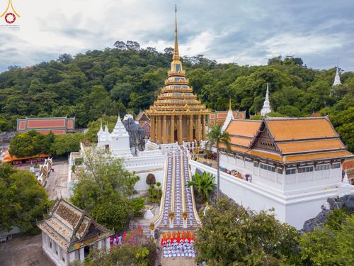 ภาพ No.48077:ประมวลภาพพิธีเวียนประทักษิณ และบรรพชาอุปสมบท รุ่นเข้าพรรษา ปี 2565