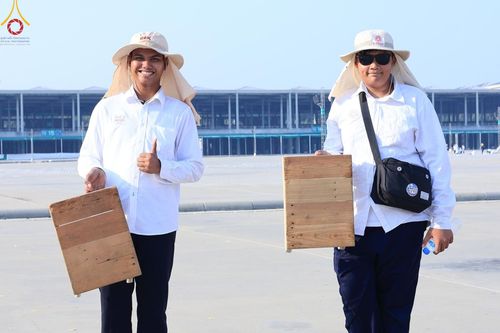 ภาพ No.61003:V.37 ยิ่งกว่าดี เพื่อ 80 ปีของพ่อ ภาพการเตรียมงานของหน่วยงานต่างๆ เพื่อพิธีฉลองอายุวัฒนมงคล 80 ปี หลวงพ่อธัมมชโย และรับถวายมหาสังฆทาน 10,000 กว่าวัดทั่วประเทศ ในวันคุ้มครองโลก วันจันทร์ที่ 22 เมษายน พ.ศ. 2567