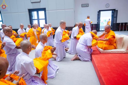 ภาพ No.156836:พิธีบรรพชาอุปสมบท ธรรมทายาท โครงการอุปสมบทหมู่บูชาธรรมครบรอบ 107 ปี วันครูผู้ค้นพบวิชชาธรรมกาย ณ โบสถ์พระไตรปิฏก วัดพระธรรมกาย วันเสาร์ที่ 14 กันยายน พ.ศ. 2567