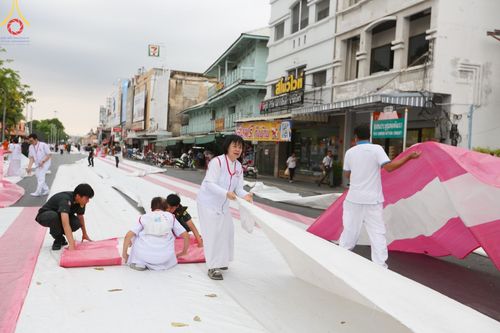 ภาพ No.126943:V.30 เต็มที่ เพื่อโคราช การเตรียมงาน ปฏิบัติงาน และเก็บงาน ของเจ้าหน้าที่หน่วยงานต่างๆ ทุกภาคส่วน เพื่อพิธีทำบุญเมืองนครราชสีมา ฉลอง 556 ปี ตักบาตรพระ 10,000 รูป ในวันเสาร์ที่ 2 มีนาคม พ.ศ.2567 ณ อนุสาวรีย์ท้าวสุรนารี จ.นครราชสีมา จัดโดย คณะสงฆ์จังหวัดนค