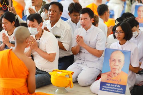 ภาพ No.141505:พิธีบรรพชาอุปสมบท โครงการอุปสมบทหมู่รุ่นผู้บริหาร รุ่นที่ 14 โครงการอุปสมบทหมู่ธรรมทายาท ระดับอุดมศึกษา รุ่นที่ 51 ภาคฤดูฝน ณ โบสถ์พระไตรปิฎก วัดพระธรรมกาย ในวันเสาร์ที่ 15 มิถุนายน พ.ศ. 2567