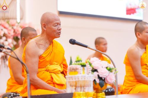 ภาพ No.152250:โครงการอบรมอุบาสก อุบาสิกาแก้ว ตัวแทนทอดกฐิน 30,000 วัด ทั่วไทย ระหว่างวันที่ 6-8 กันยายน พ.ศ. 2567 ณ ศูนย์อบรมเยาวชนกาญจนบุรี