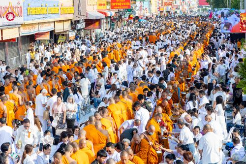 ภาพ No.312877:วันอาทิตย์ที่ 8 มีนาคม พ.ศ.2569 ทำบุญเมืองนครราชสีมา 558 ปี ตักบาตรพระ 10,000 รูป (ภาพชุดที่ 2)