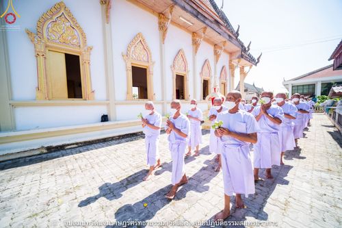 ภาพ No.40899:พิธีตัดปอยผม ปลงผม ขอขมารับผ้าไตรและพิธีบรรพชา ในโครงการอุปสมบท บูชาธรรมมหาปูชนียาจารย์ ประจำปี 2564 ชุดที่ 17