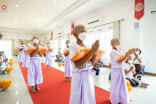 ภาพ No.44869:ประมวลภาพพิธีบรรพชา ในโครงการบรรพชาสามเณรฟื้นฟูพระพุทธศาสนาทั่วไทย ณ ศูนย์อบรมเยาวชนบางปะหัน