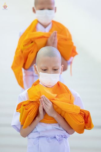 ภาพ No.44357:ประมวลภาพพิธีบรรพชา และพิธีถวายบาตร โครงการบวชภาคฤดูร้อน พ.ศ. 2565