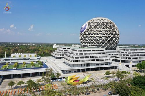 ภาพ No.42702:พิธีอัญเชิญมยุรนาวากาศ ประดิษฐาน ณ อาคาร 100 ปี เนื่องในวันคล้ายวันเกิด ครบ 113 ปี คุณยายอาจารย์มหารัตนอุบาสิกาจันทร์ ขนนกยูง