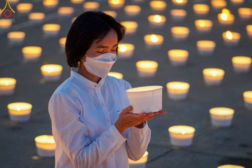 ภาพ No.45036:ประมวลภาพพิธีจุดประทีป​ วันคุ้ม​ครองโลก ณ วัดพระธรรมกาย