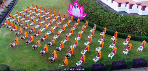 ภาพ No.39337:พิธีตัดปอยผมและปลงผมในโครงการอุปสมบท บูชาธรรมมหาปูชนียาจารย์ ประจำปี 2564 ชุดที่ 1