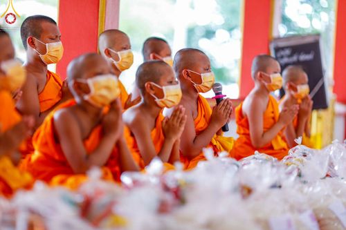 ภาพ No.45787:ประมวลภาพกิจกรรม โครงการบรรพชาสามเณรฟื้นฟูพระพุทธศาสนาทั่วไทย ณ วัดเวฬุวัน และศูนย์ปฏิบัติธรรมและอบรมเยาวชนยะลา