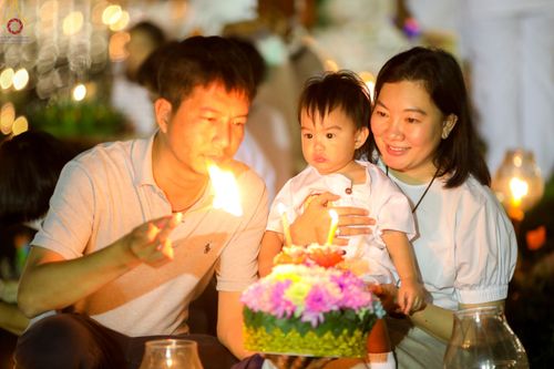 ภาพ No.55385:ประมวลภาพพิธีลอยกระทงธรรม ณ วัดพระธรรมกาย (วันที่ 8 พฤศจิกายน พ.ศ. 2565)