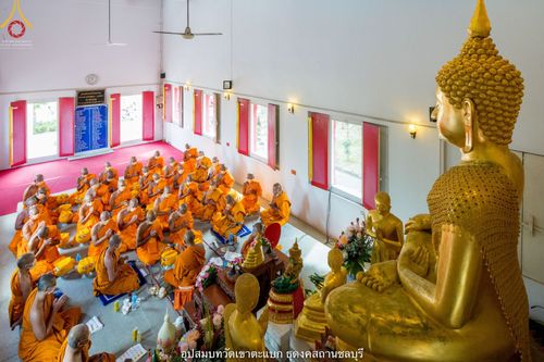 ภาพ No.40305:พิธีตัดปอยผม ปลงผม ขอขมารับผ้าไตรและพิธีบรรพชา ในโครงการอุปสมบท บูชาธรรมมหาปูชนียาจารย์ ประจำปี 2564 ชุดที่ 11