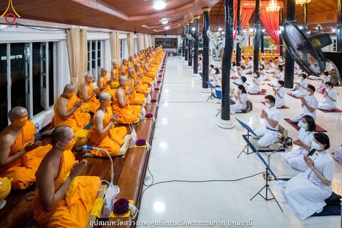 ภาพ No.40479:พิธีตัดปอยผม ปลงผม ขอขมารับผ้าไตรและพิธีบรรพชา ในโครงการอุปสมบท บูชาธรรมมหาปูชนียาจารย์ ประจำปี 2564 ชุดที่ 13