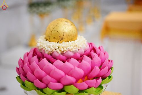 ภาพ No.52190:ประมวลภาพพิธีสักการะพระมงคลเทพมุนี (สด จนฺทสโร) ณ ศูนย์ปฏิบัติธรรมพระมงคลเทพมุนี