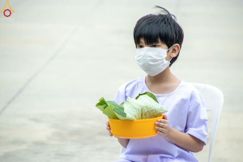 ภาพ No.44011:ประมวลภาพพิธีปลงผม โครงการบรรพชาสามเณรฟื้นฟูพระพุทธศาสนาทั่วไทย ณ ศูนย์อบรมวัดพระธรรมกาย