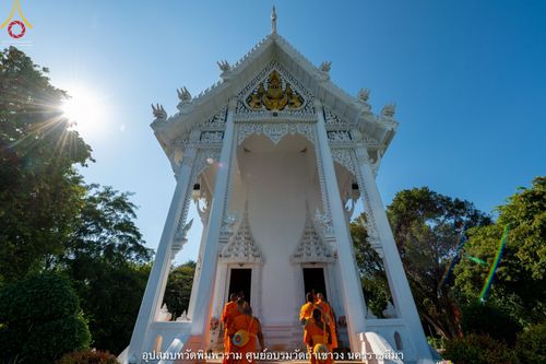 ภาพ No.39913:พิธีตัดปอยผม ปลงผม ขอขมารับผ้าไตรและพิธีบรรพชา ในโครงการอุปสมบท บูชาธรรมมหาปูชนียาจารย์ ประจำปี 2564 ชุดที่ 7