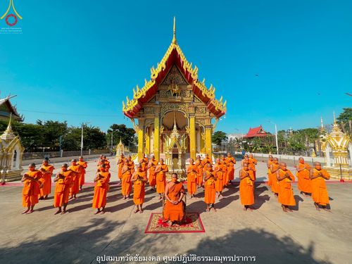 ภาพ No.40211:พิธีตัดปอยผม ปลงผม ขอขมารับผ้าไตรและพิธีบรรพชา ในโครงการอุปสมบท บูชาธรรมมหาปูชนียาจารย์ ประจำปี 2564 ชุดที่ 10