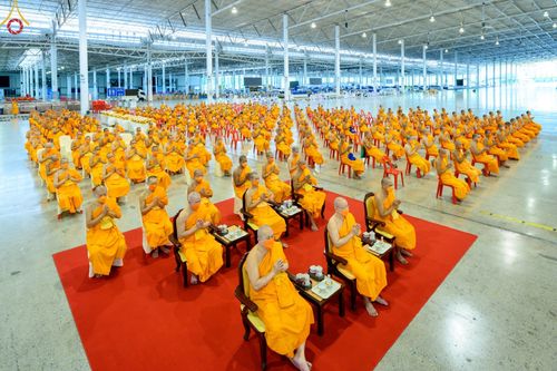 ภาพ No.48609:ประมวลภาพพิธีรำลึกถึงนักสร้างบารมี ในวันมหารำลึก ครั้งที่ 32 ณ วัดพระธรรมกาย