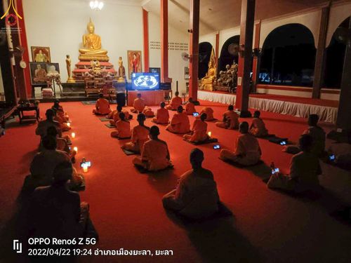 ภาพ No.45792:ประมวลภาพกิจกรรม โครงการบรรพชาสามเณรฟื้นฟูพระพุทธศาสนาทั่วไทย ณ วัดเวฬุวัน และศูนย์ปฏิบัติธรรมและอบรมเยาวชนยะลา