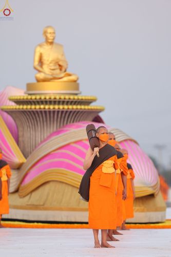 ภาพ No.74261:พุทธบุตรธรรมยาตรา ปฏิบัติธรรมและบันทึกภาพประวัติศาสตร์ ในโครงการธรรมยาตรากตัญญูบูชา มหาปูชนียาจารย์ พระมงคลเทพมุนี(สด จนฺทสโร) พระผู้ปราบมาร อนุสรณ์สถาน 7 แห่ง ปีที่ 11 ณ อนุสรณ์สถานบางปลา อ.บางเลน จ.นครปฐม วันที่ 23 มกราคม พ.ศ. 2566