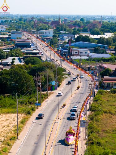 ภาพ No.105673:พิธีต้อนรับพระธรรมยาตรา ในโครงการธรรมยาตรากตัญญูบูชา มหาปูชนียาจารย์ พระมงคลเทพมุนี(สด จนฺทสโร) พระผู้ปราบมาร อนุสรณ์สถาน 7 แห่ง ปีที่ 12 วันที่ 3 มกราคม พ.ศ. 2567 ณ อนุสรณ์สถานโลตัสแลนด์ จ.สุพรรณบุรี
