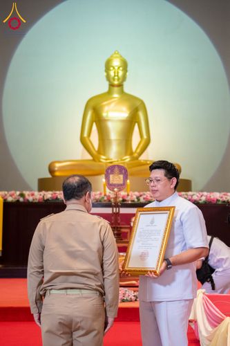 ภาพ No.309067:วันอาทิตย์ที่ 8 กุมภาพันธ์ พ.ศ. 2569  พิธีต้อนรับพระบัญชาสมเด็จพระสังฆราช แต่งตั้ง  “พระครูปลัดรัตนวีรวัฒน์” (รังสฤษดิ์ อิทฺธิจินฺตโก) เจ้าอาวาสวัดพระธรรมกาย ให้ดำรงตำแหน่ง “ที่ปรึกษาเจ้าคณะจังหวัดปทุมธานี”