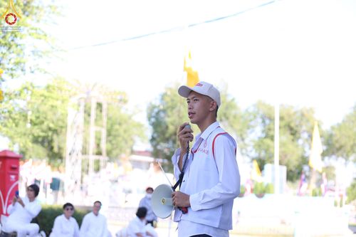 ภาพ No.105849:V.2 ทุ่มเท การเตรียมงาน เก็บงาน การรับบุญของเจ้าหน้าที่หน่วยงานต่างๆ เพื่อโครงการธรรมยาตรา กตัญญูบูชามหาปูชนียาจารย์ พระมงคลเทพมุนี (สด จนฺทสโร) พระผู้ปราบมาร อนุสรณ์สถาน 7 แห่ง ปีที่ 12 ระหว่างวันที่ 2 - 31 มกราคม พ.ศ.2567