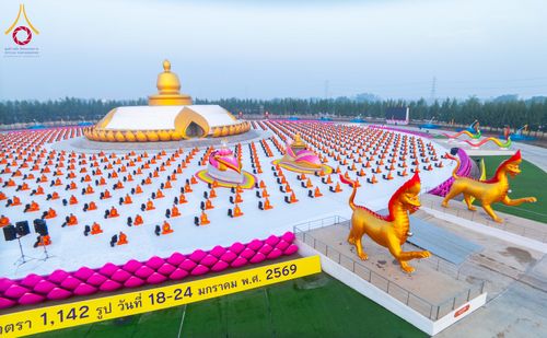 ภาพ No.299794:วันที่ 19 มกราคม พ.ศ.2569 พระธรรมยาตราปฏิบัติธรรมและถ่ายภาพหมู่ประวัติศาสตร์ ณ อนุสรณ์สถานลำดับที่ 5 สถานที่เผยแผ่วิชชาธรรมกายครั้งแรก  อนุสรณ์สถานบางปลาวัดบางปลา อ.บางเลน จ.นครปฐม ในโครงการธรรมยาตรา กตัญญูบูชา มหาปูชนียาจารย์ พระมงคลเทพมุนี(สด จนฺทสโร) 