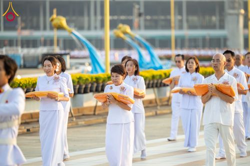 ภาพ No.320827:วันเสาร์ที่ 11 เมษายน พ.ศ.2569 พิธีเวียนประทักษิณ พิธีวันทาเจดีย์ โครงการอุปสมบทหมู่ บูชาธรรมหลวงพ่อธัมมชโย พ.ศ.2569 โครงการอุปสมบทหมู่ธรรมทายาท ระดับอุดมศึกษา รุ่น 53 (ภาคฤดูร้อน) ณ วัดพระธรรมกาย ปทุมธานี