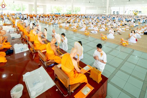 ภาพ No.348218:วันที่ 10 กันยายน พ.ศ.2569 พิธีสวดพระพุทธมนต์ และถวายภัตตาหารเป็นสังฆทาน เนื่องในวันครบ 26 ปี วันคล้ายละสังขาร คุณยายอาจารย์มหารัตนอุบาสิกาจันทร์ ขนนกยูง ณ หอฉันคุณยายอาจารย์ฯ วัดพระธรรมกาย