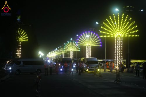 ภาพ No.324529:วันที่ 22 เมษายน พ.ศ.2569 (วันคุ้มครองโลก) บรรยากาศพระสังฆาธิการและสาธุชน การเดินทางกลับ งานถวายมหาสังฆทาน 40,000 กว่าวัดทั่วประเทศ วัดพระธรรมกาย