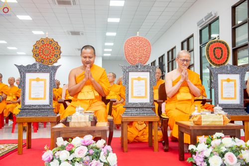 ภาพ No.342989:วันอาทิตย์ที่ 9 สิงหาคม พ.ศ.2569 พิธีมอบพัด ตั้งฐานานุกรม พระราชภาวนาวชิรวิเทศ วิ. ณ ห้องอาคารปลูกศรัทธา 2 วัดพระธรรมกาย