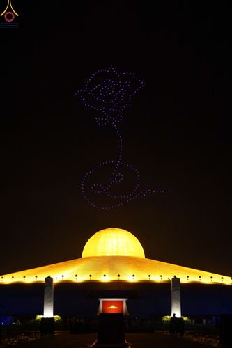 ภาพ No.68646:พิธีสวดมนต์ข้ามปี วันที่ 31 ธันวาคม พ.ศ. 2565 ณ มหารัตนวิหารคด วัดพระธรรมกาย จ.ปทุมธานี