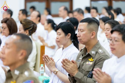 ภาพ No.316223:วันเสาร์ที่ 28 มีนาคม พ.ศ. 2569 พิธีบำเพ็ญกุศล คุณพ่อณรงค์ จินตมากุล  สิริอายุ 99 ปี 11 เดือน โยมบิดา พระครูปลัดรัตนวีรวัฒน์ (รังสฤษดิ์ อิทฺธิจินตโก) ที่ปรึกษาเจ้าคณะจังหวัดปทุมธานี เจ้าอาวาสวัดพระธรรมกาย  ณ ห้องปลูกศรัทธา 2 วัดพระธรรมกาย ปทุมธานี