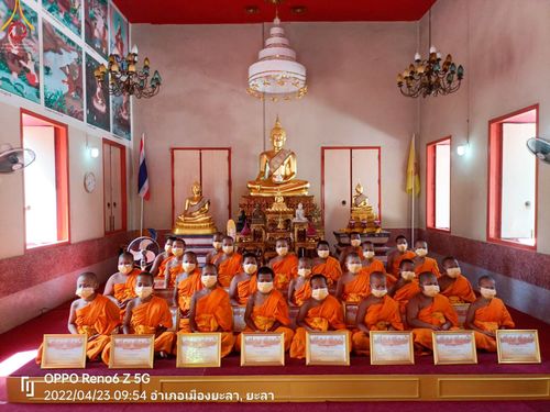 ภาพ No.45794:ประมวลภาพกิจกรรม โครงการบรรพชาสามเณรฟื้นฟูพระพุทธศาสนาทั่วไทย ณ วัดเวฬุวัน และศูนย์ปฏิบัติธรรมและอบรมเยาวชนยะลา