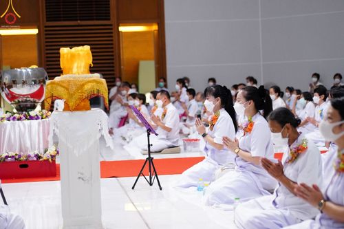 ภาพ No.52193:ประมวลภาพพิธีสักการะพระมงคลเทพมุนี (สด จนฺทสโร) ณ ศูนย์ปฏิบัติธรรมพระมงคลเทพมุนี