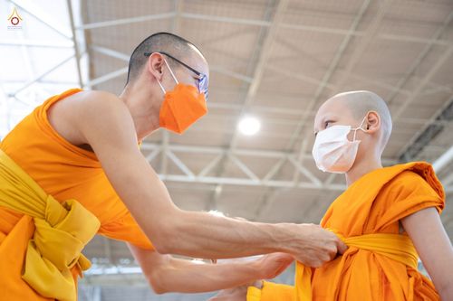 ภาพ No.44362:ประมวลภาพพิธีบรรพชา และพิธีถวายบาตร โครงการบวชภาคฤดูร้อน พ.ศ. 2565