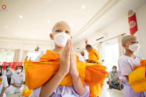 ภาพ No.44874:ประมวลภาพพิธีบรรพชา ในโครงการบรรพชาสามเณรฟื้นฟูพระพุทธศาสนาทั่วไทย ณ ศูนย์อบรมเยาวชนบางปะหัน