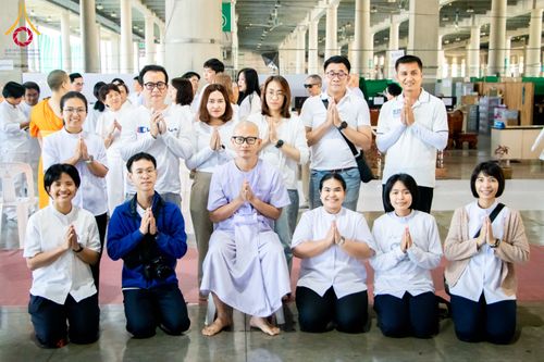 ภาพ No.293661:วันที่ 10 มกราคม พ.ศ. 2569 พิธีปลงผมธรรมทายาทบูชาธรรม 117  ปี คุณยายอาจารย์ฯ ณ วิหารคด วัดพระธรรมกาย ปทุมธานี