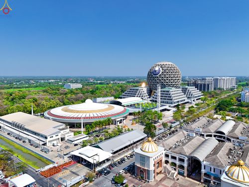 ภาพ No.304662:วันที่ 25 มกราคม พ.ศ. 2569 พิธีต้อนรับพระธรรมยาตรา (ภาพชุดที่ 2) รร.สามัคคีราษฏร์บำรุง-วัดพระธรรมกาย ในโครงการธรรมยาตรา กตัญญูบูชา มหาปูชนียาจารย์ พระมงคลเทพมุนี(สด จนฺทสโร) พระผู้ปราบมาร อนุสรณ์สถาน 7 แห่ง ปีที่ 14