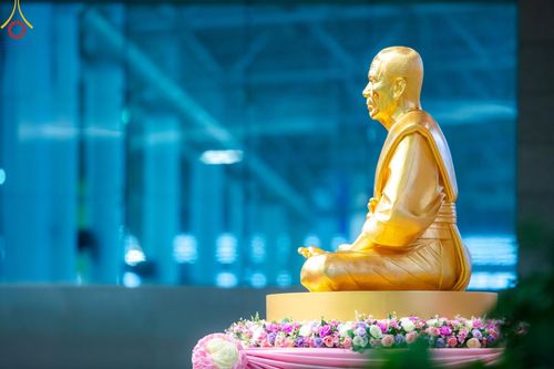 ภาพ No.160360:พิธีทอดผ้าป่าสมทบกฐินวัดพระธรรมกาย และสมทบกฐิน 30,000 วัดทั่วไทย ครั้งที่ 3 ณ สภาธรรมกายสากล วัดพระธรรมกาย วันพฤหัสบดีที่ 10 ตุลาคม พ.ศ. 2567