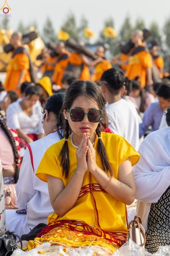 ภาพ No.299582:วันที่ 18 มกราคม พ.ศ. 2569 พิธีต้อนรับพระธรรมยาตรา (ภาพชุดที่ 2) ณ อนุสรณ์สถานลำดับที่ 5  สถานที่เผยแผ่วิชชาธรรมกายครั้งแรก อนุสรณ์สถานบางปลา วัดบางปลา อำเภอบางเลน จังหวัดนครปฐม ในโครงการธรรมยาตรา กตัญญูบูชา มหาปูชนียาจารย์ พระมงคลเทพมุนี(สด จนฺทสโร) พระ