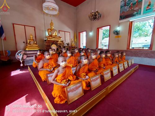 ภาพ No.45793:ประมวลภาพกิจกรรม โครงการบรรพชาสามเณรฟื้นฟูพระพุทธศาสนาทั่วไทย ณ วัดเวฬุวัน และศูนย์ปฏิบัติธรรมและอบรมเยาวชนยะลา